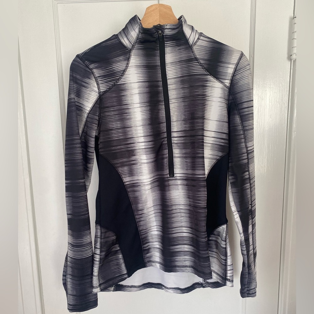 Black + white strip tekgear active wear workout top with half tip front. S.